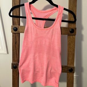 salmon/pink lulu swiftly tech tank size 2